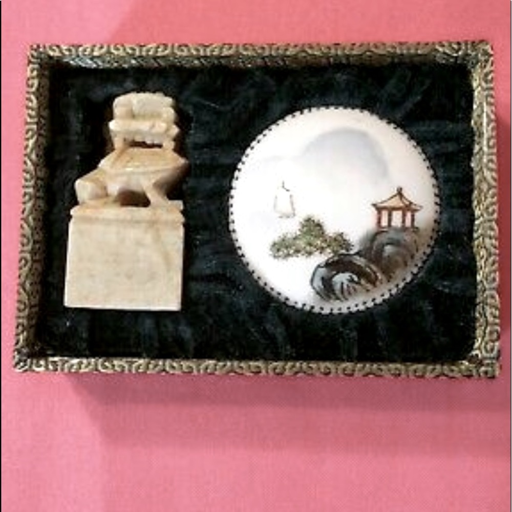 Chines stone dragon stamp/seal.